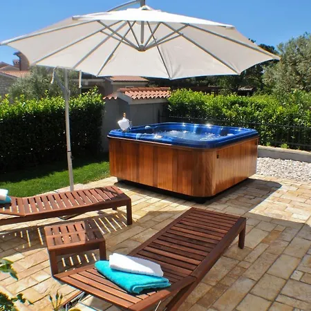 Luxury With A Parking Space Buici, - 13529 فيلة