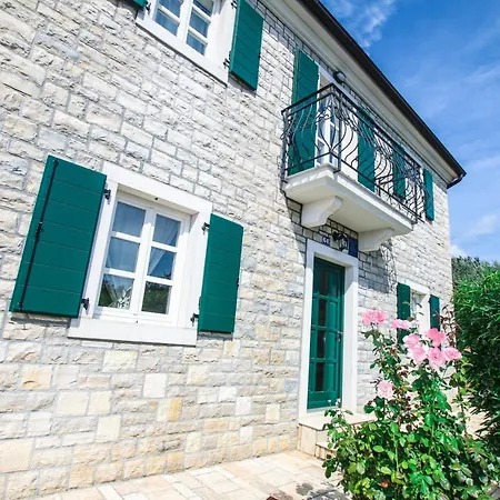 Luxury With A Parking Space Buici, - 13529 빌라