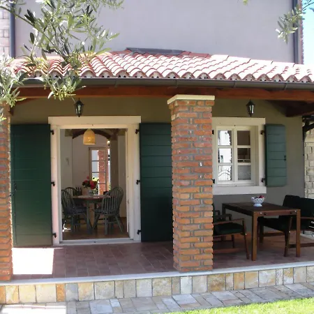 فيلة Luxury With A Parking Space Buici, - 13529